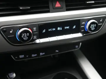 AUDI A5 Sportback 40 TFSI S line CARPLAY RFKAM ACC