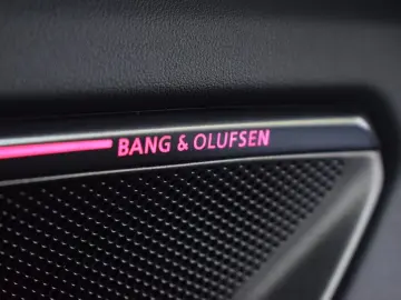 AUDI A5 Avant TDI quattro  S-line Matrix AHK HuD 360