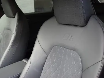 AUDI A5 Avant TDI quattro  S-line Matrix AHK HuD 360