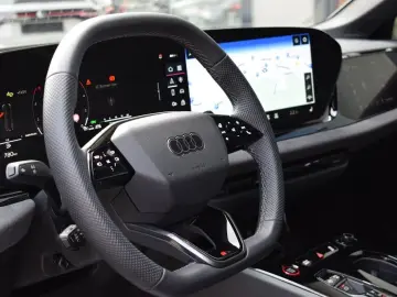 AUDI A5 Avant TDI quattro  S-line Matrix AHK HuD 360