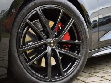 AUDI A5 Avant TDI quattro  S-line Matrix AHK HuD 360