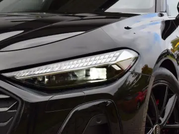 AUDI A5 Avant TDI quattro  S-line Matrix AHK HuD 360