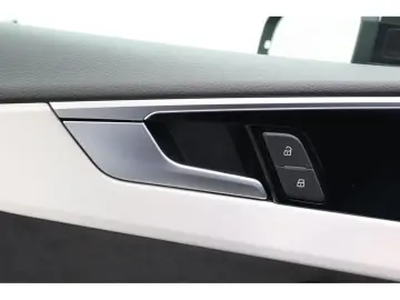 AUDI A5 Sportback 40 TDI S line S tronic Navi Matrix