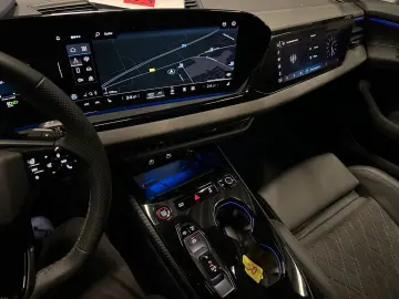 AUDI A5 Avant TDI quattro  S-Line 20Zoll PANORAMA B&O