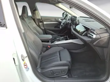 AUDI A5 Avant TFSI S tronic  NAVI LED ACC  GW  RATE 3