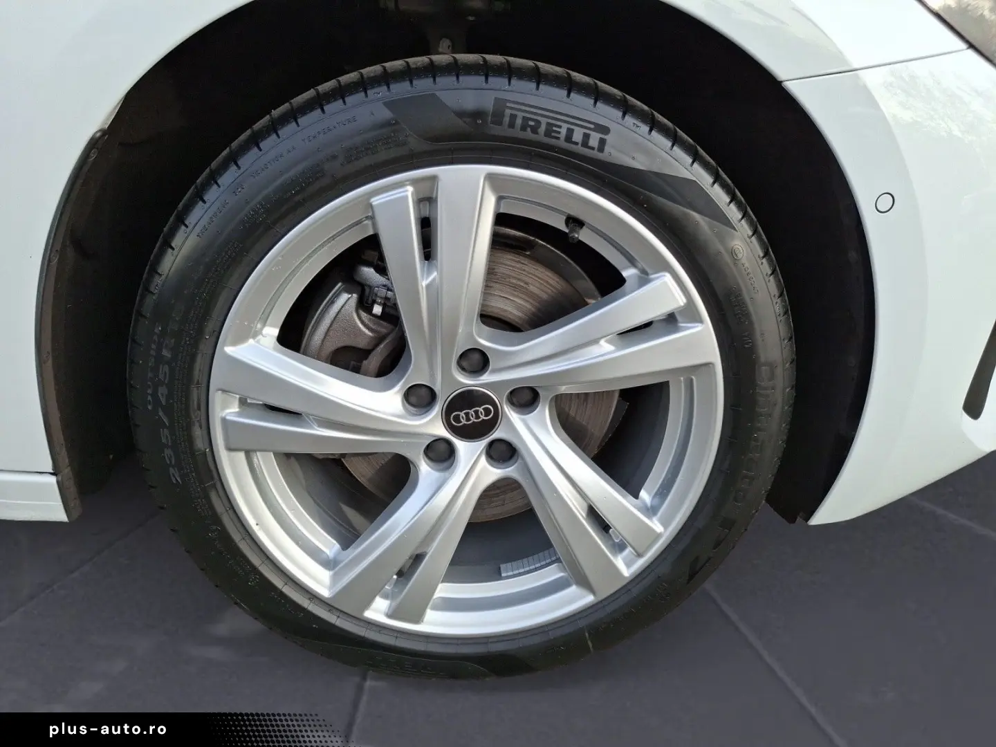 AUDI A5 Avant TFSI S tronic  NAVI LED ACC  GW  RATE 3