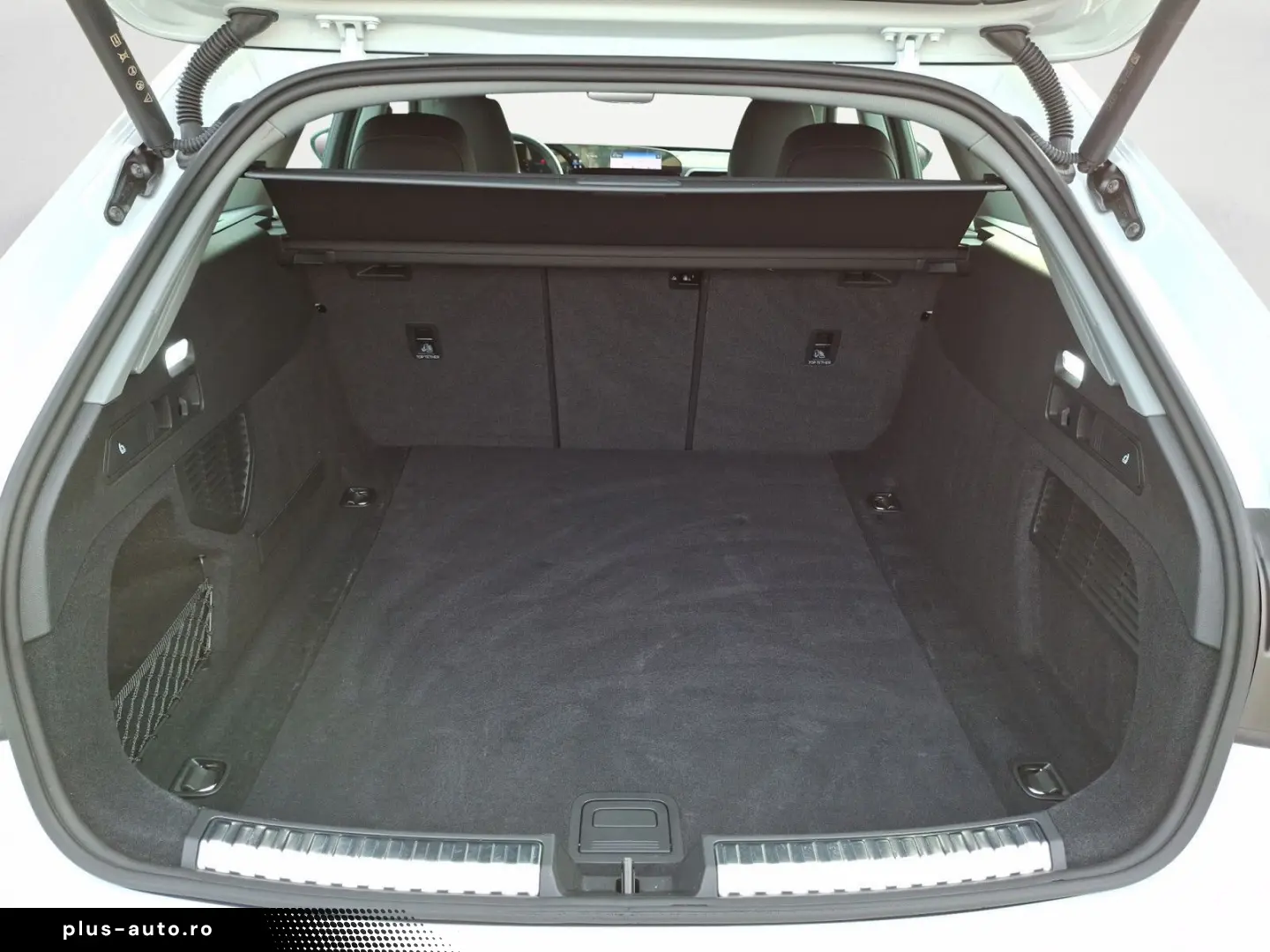 AUDI A5 Avant TFSI S tronic  NAVI LED ACC  GW  RATE 3