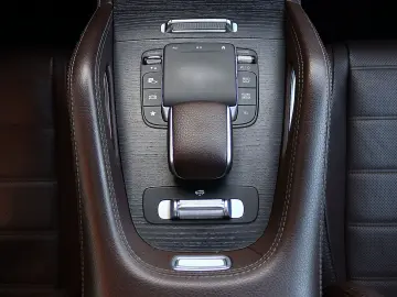 MERCEDES-BENZ GLE 350 de 4M AMG DISTRO PANO KAM360 AIRMATIC