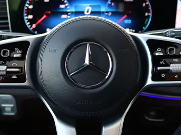 MERCEDES-BENZ GLE 350 de 4M AMG DISTRO PANO KAM360 AIRMATIC