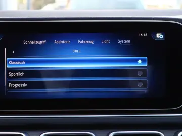 MERCEDES-BENZ GLE 350 de 4M AMG DISTRO PANO KAM360 AIRMATIC