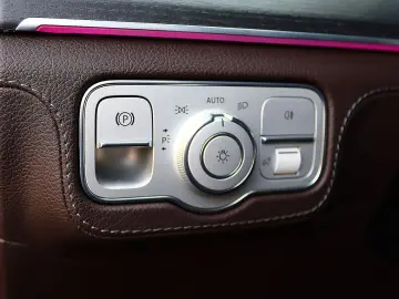 MERCEDES-BENZ GLE 350 de 4M AMG DISTRO PANO KAM360 AIRMATIC