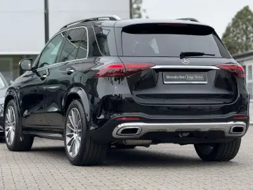 MERCEDES-BENZ GLE 300 d AMG PANO AHK 21 Zoll 360  BURMESTER