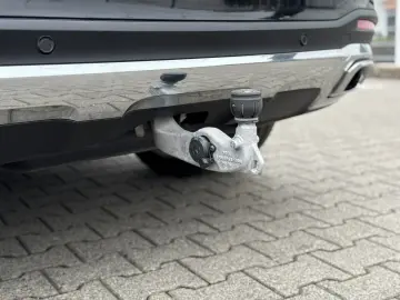 MERCEDES-BENZ GLE 300 d AMG PANO AHK 21 Zoll 360  BURMESTER