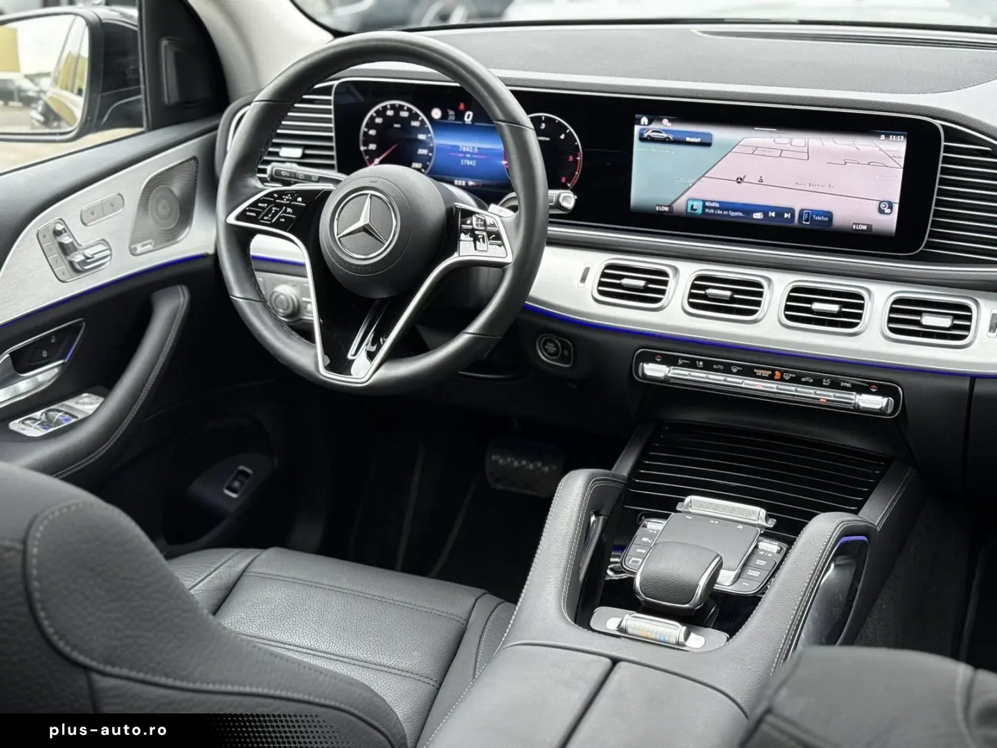 MERCEDES-BENZ GLE 300 d AMG PANO AHK 21 Zoll 360  BURMESTER