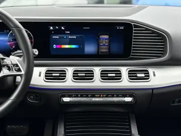 MERCEDES-BENZ GLE 300 d AMG PANO AHK 21 Zoll 360  BURMESTER