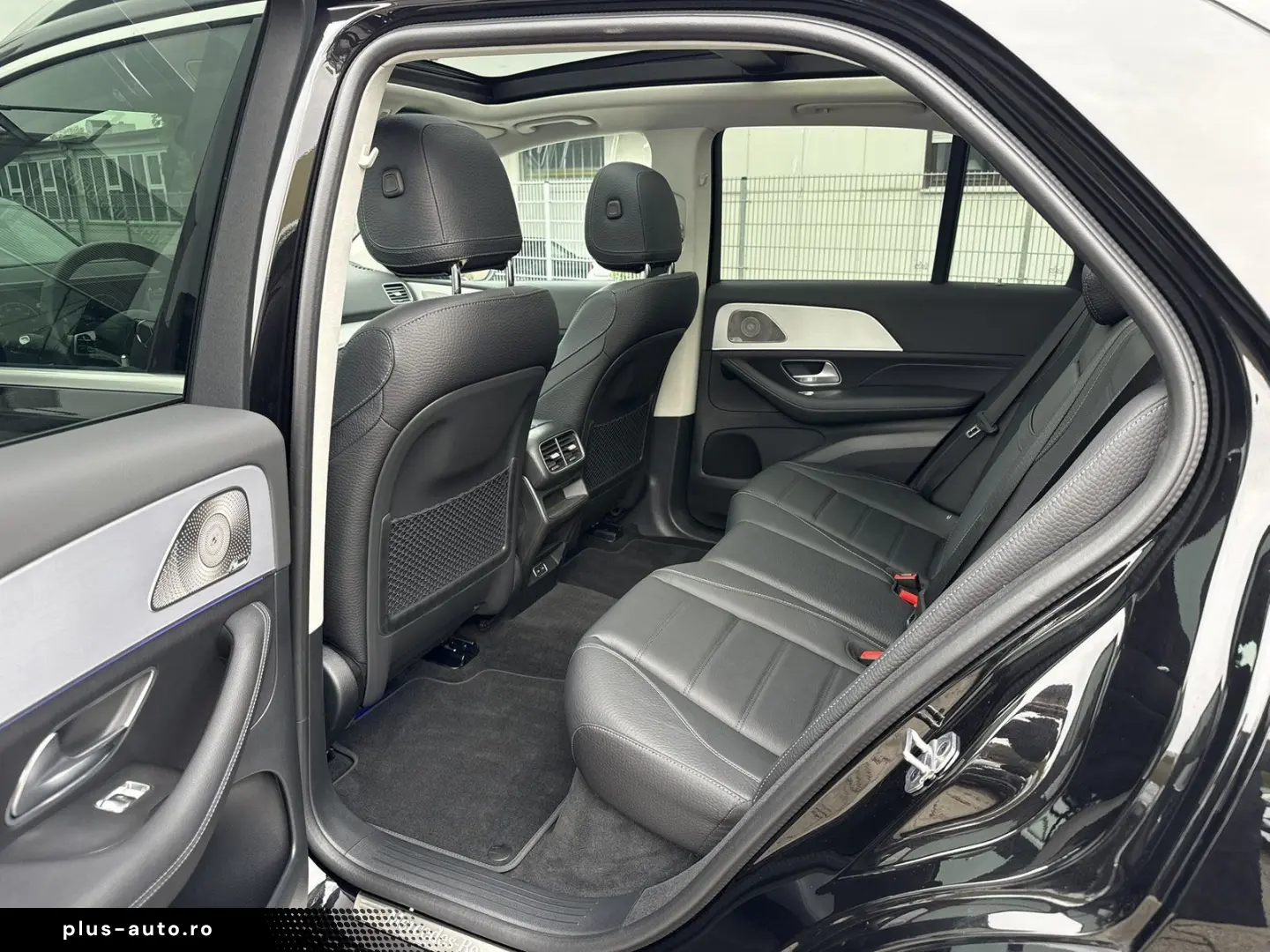 MERCEDES-BENZ GLE 300 d AMG PANO AHK 21 Zoll 360  BURMESTER