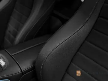 MERCEDES-BENZ GLE 350 de 4Matic AMG Premium Pano Bur…