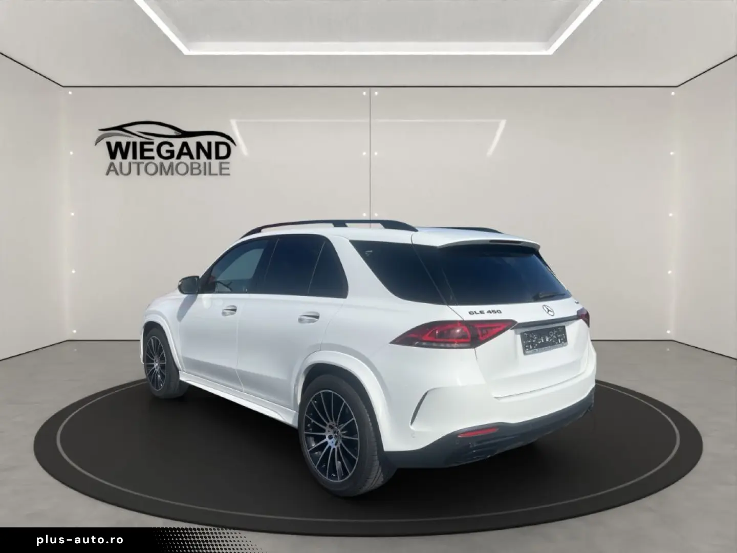 MERCEDES-BENZ GLE 450 4Matic 9G-TRONIC AMG Line PANO MEMORY