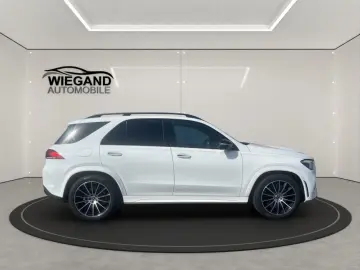 MERCEDES-BENZ GLE 450 4Matic 9G-TRONIC AMG Line PANO MEMORY