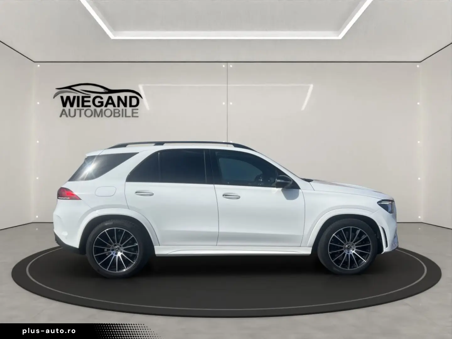 MERCEDES-BENZ GLE 450 4Matic 9G-TRONIC AMG Line PANO MEMORY