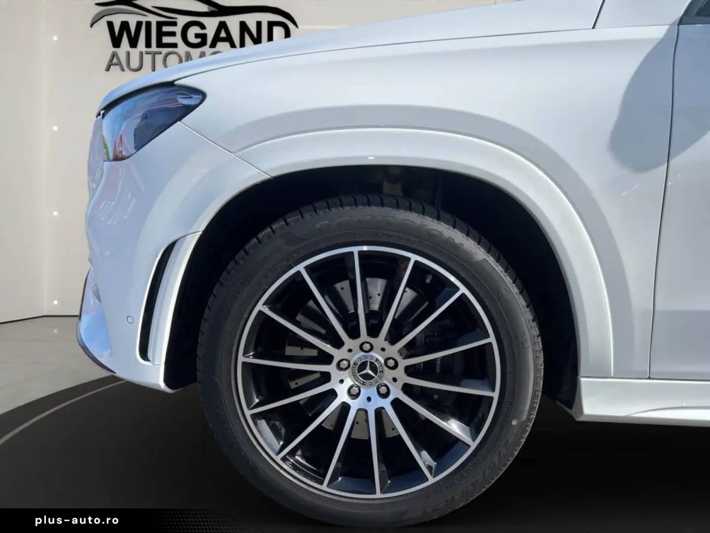 MERCEDES-BENZ GLE 450 4Matic 9G-TRONIC AMG Line PANO MEMORY