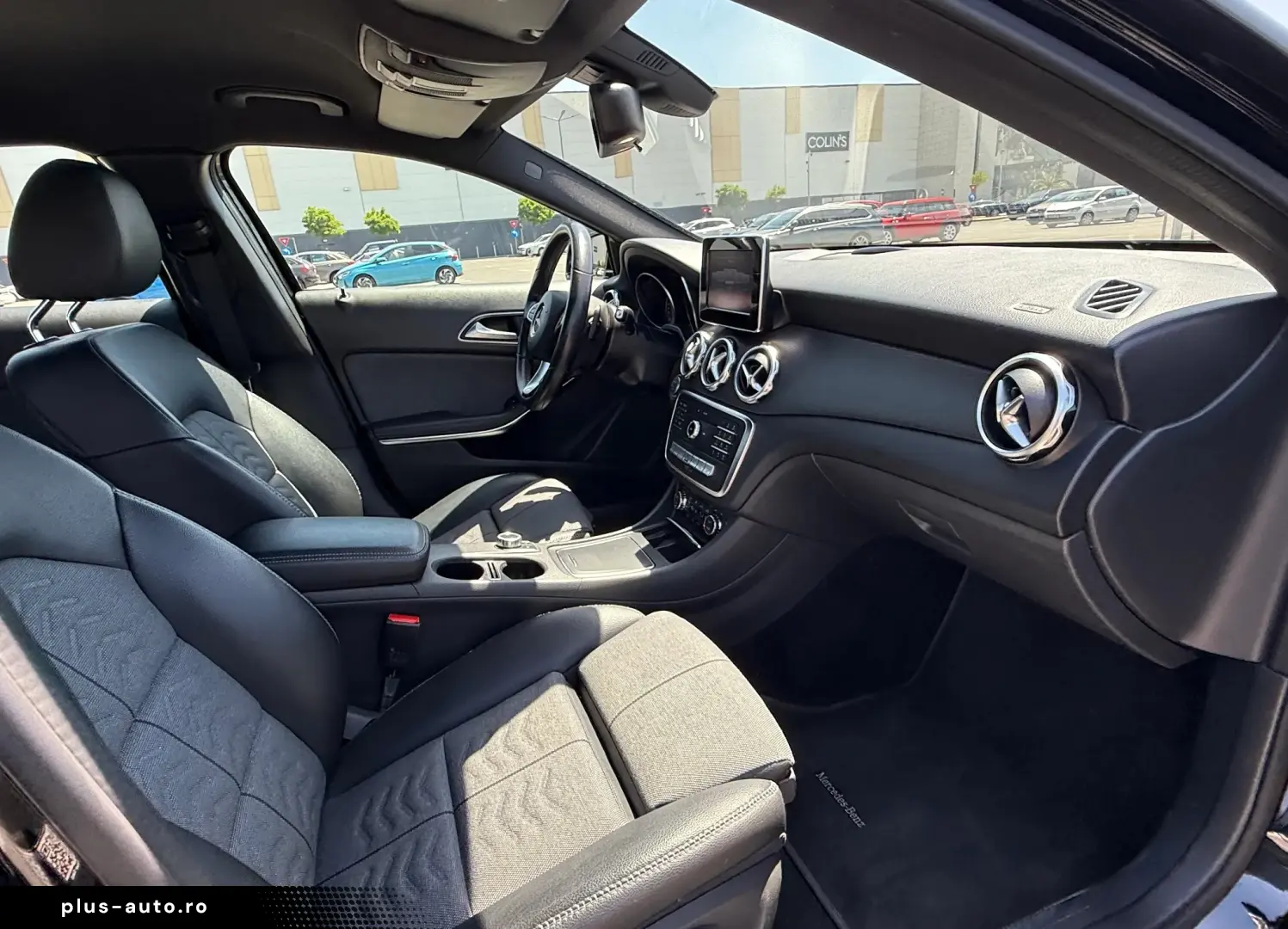 Mercedes-Benz GLA 180