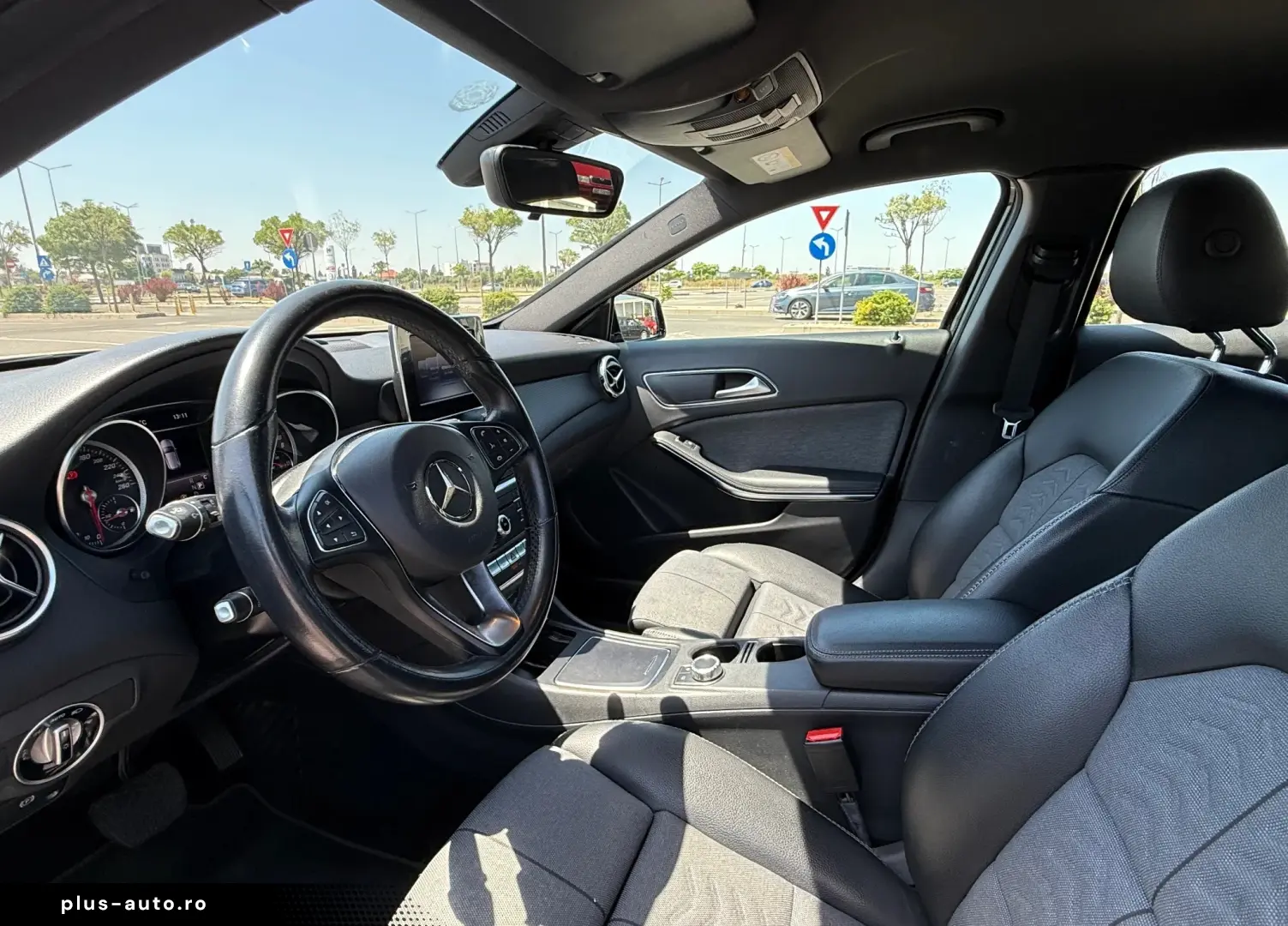 Mercedes-Benz GLA 180