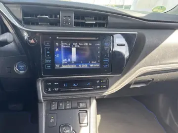 Toyota Auris 1.8 (Hybrid) Edition-S