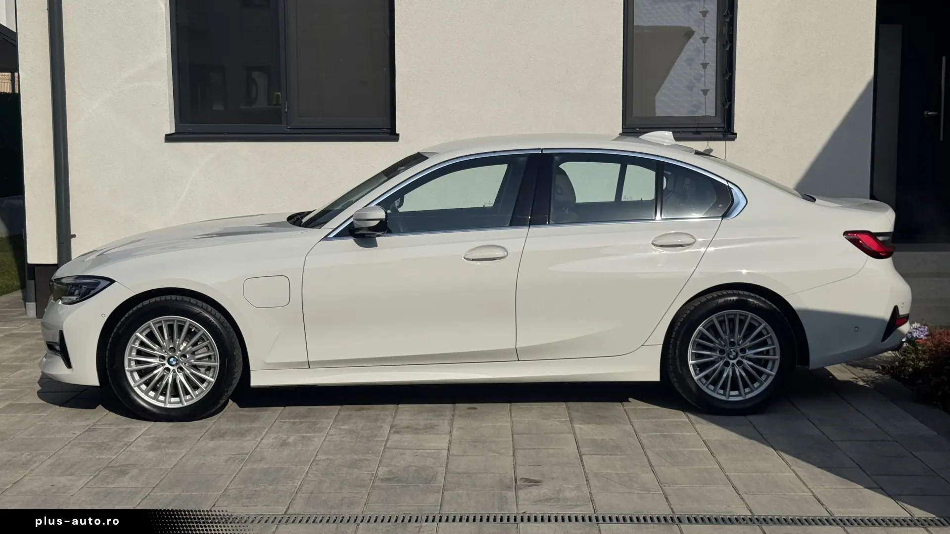 BMW 330e Luxury   292cp   stare perfecta !