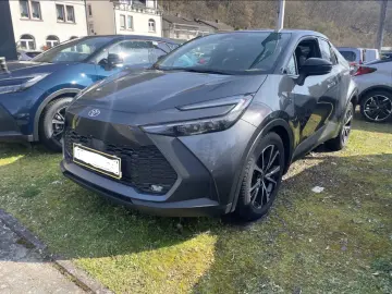 Toyota C-HR 1.8 Hybrid Team