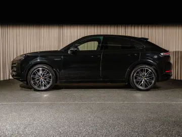 PORSCHE Cayenne E-Hybrid Coupé  18-way  BOSE  Pano  Inno