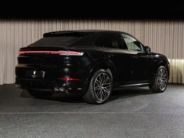 PORSCHE Cayenne E-Hybrid Coupé  18-way  BOSE  Pano  Inno