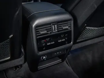 PORSCHE Cayenne E-Hybrid Coupé  18-way  BOSE  Pano  Inno