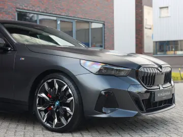 BMW 550e xDrive   Pano - Bowers&Wilkins