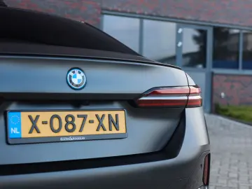 BMW 550e xDrive   Pano - Bowers&Wilkins