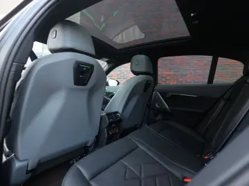 BMW 550e xDrive   Pano - Bowers&Wilkins