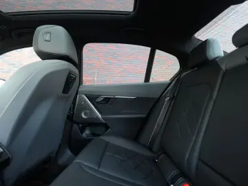 BMW 550e xDrive   Pano - Bowers&Wilkins