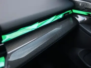 BMW 550e xDrive   Pano - Bowers&Wilkins