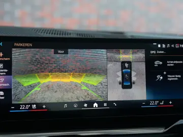 BMW 550e xDrive   Pano - Bowers&Wilkins