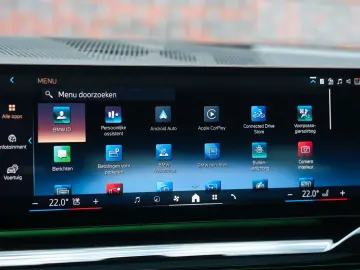 BMW 550e xDrive   Pano - Bowers&Wilkins