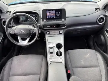 Hyundai Kona Basis Elektro 2WD 40KWH