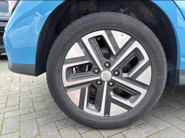 Hyundai Kona Basis Elektro 2WD 40KWH