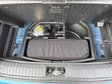 Hyundai Kona Basis Elektro 2WD 40KWH
