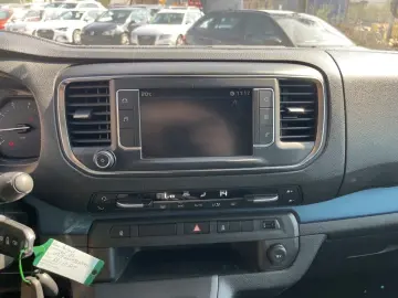 Peugeot Traveller 2.0 BlueHDi Active 8 Locuri