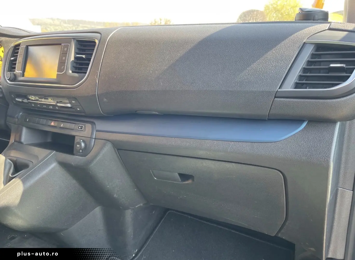 Peugeot Traveller 2.0 BlueHDi Active 8 Locuri