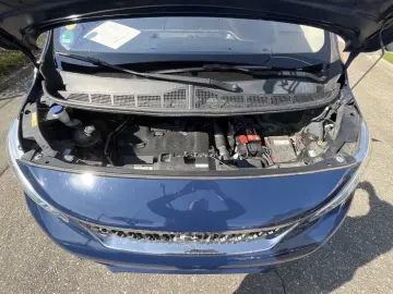 Peugeot Traveller 2.0 BlueHDi Active 8 Locuri