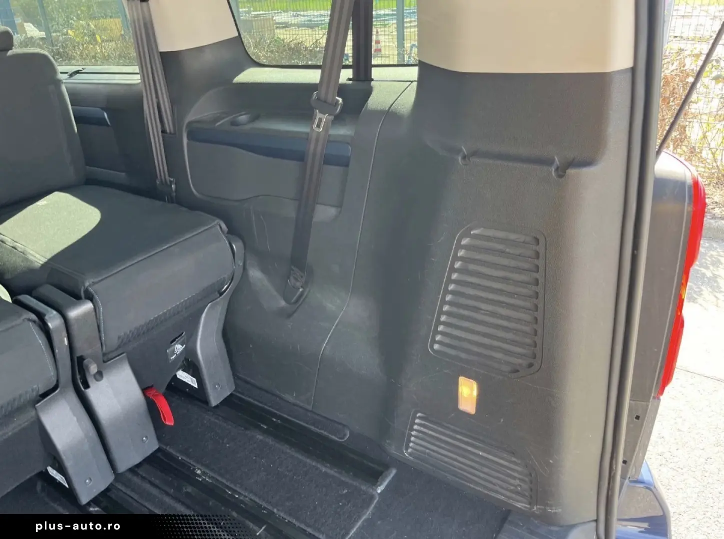 Peugeot Traveller 2.0 BlueHDi Active 8 Locuri