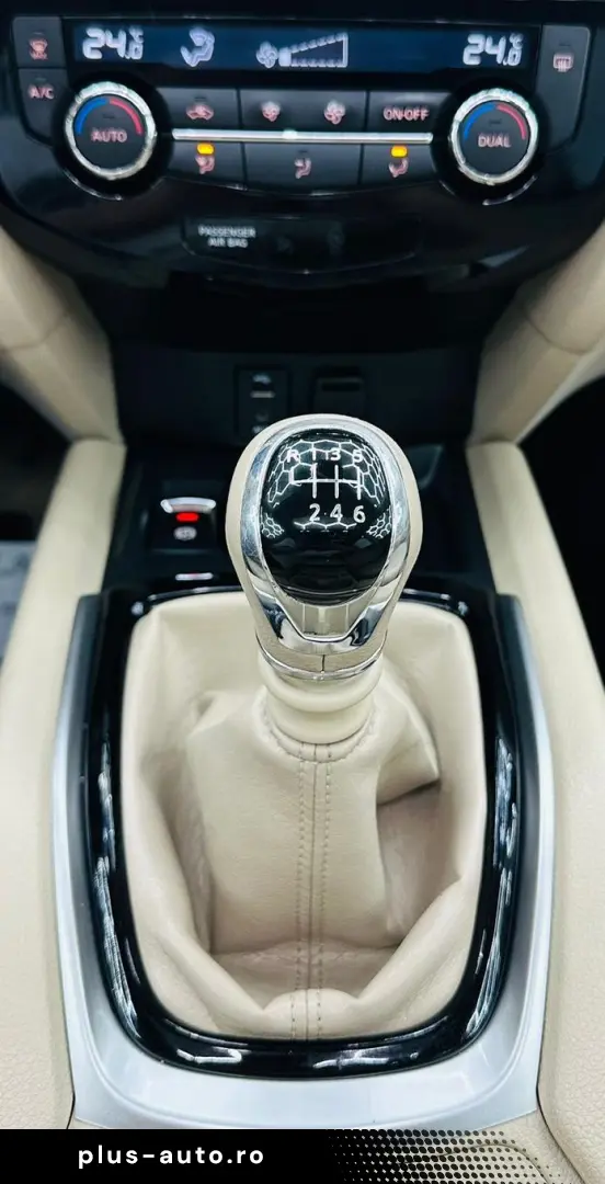 NISSAN X-TRAIL 2016 1.6D E6 Garantie 12 Luni Rate Avans 0 Do