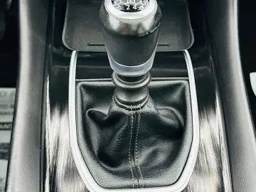 NISSAN Qashqai 2021 1.3i E6 Mild-Hybrid Garantie 12 Luni Rat