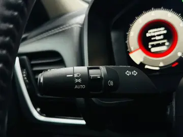 NISSAN Qashqai 2021 1.3i E6 Mild-Hybrid Garantie 12 Luni Rat